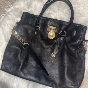 Michael Kors MK Black Bag with Gold Hardware